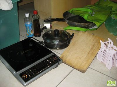 廚房里有哪些舊廚具和閑置電器?