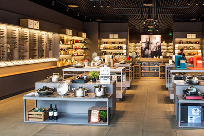 一家廚具的商店廚具