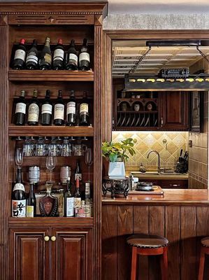 如何擺放西餐燭臺,并解釋擺放中餐餐桌的過程